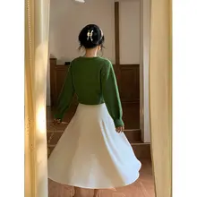 Aラインデザインのフレンチスタイル秋用フレアスカート【女性用・小柄向け・エレガント】