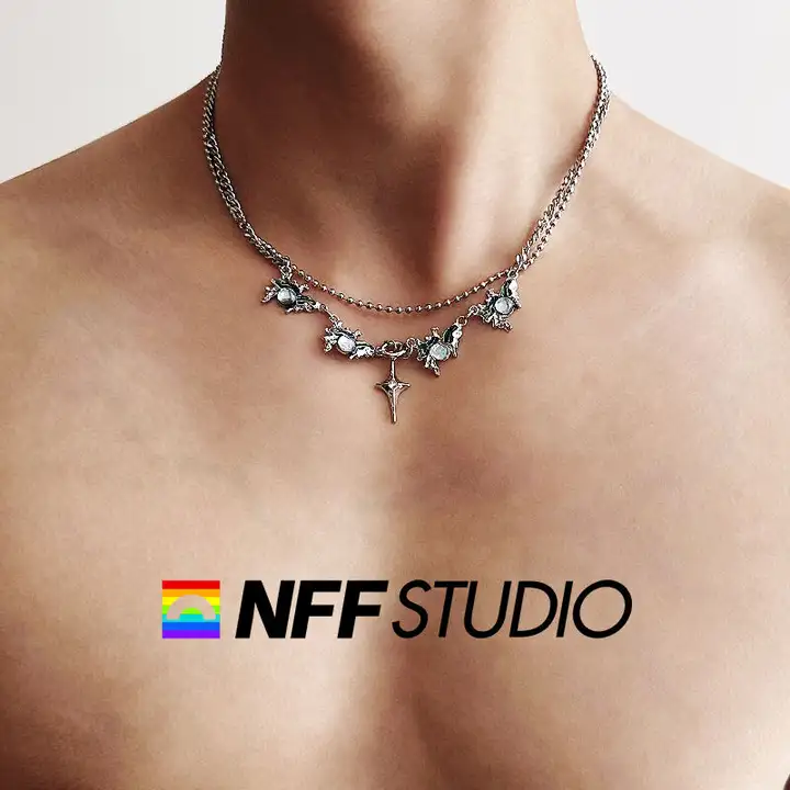 NFF デザインのダブルレイヤー星型宝石ネックレス【メンズ・個性的・ロックチェーンスタイル】
