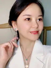 高貴な紫ローレン色のイヤリング【天然氷種紫玉髓・長款・フラワーモチーフ】