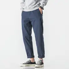 カジュアルなカーキ色のストレートパンツ【春秋用・コットン・極上の柔らかさ・スリムフィット】