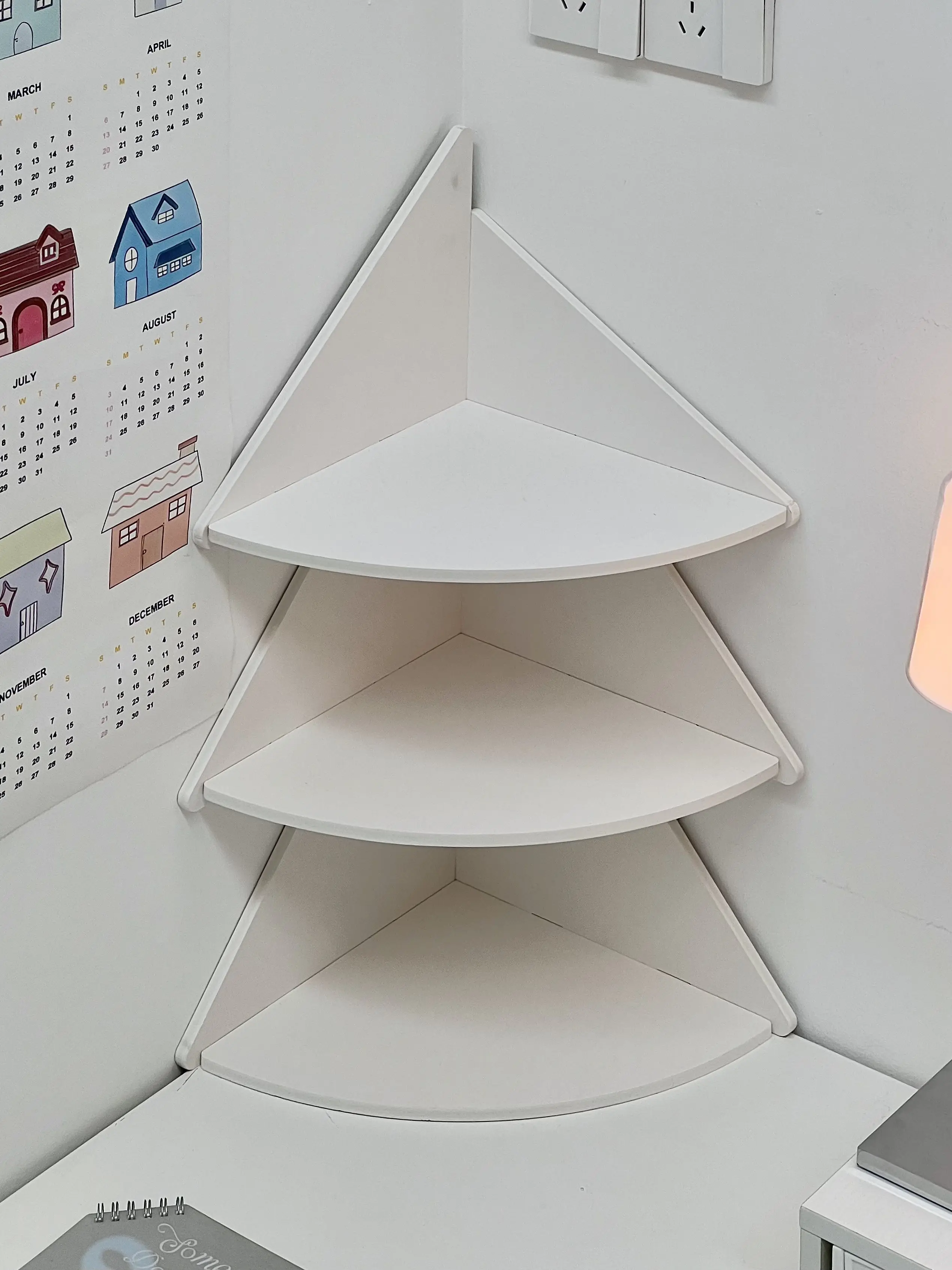 コの字ラック 高さ20cm：学生用文房具収納の実用性と設置ガイド