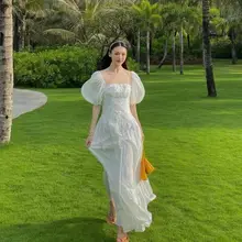 白色ワンショルダーエレガントビーチドレス【長袖・フレンチスタイル・リゾート用】（セットアップ対応）