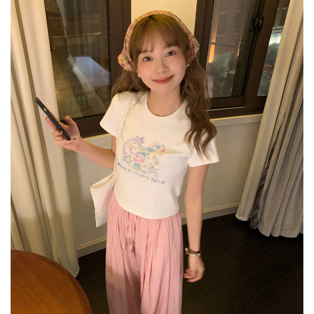 三木社 デザインTシャツ：夏用プリント半袖の通勤風スタイルとは