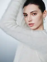 極上の柔らかさの白鹅绒＆桑蚕丝無縫一体軽量暖か中高ネックニット