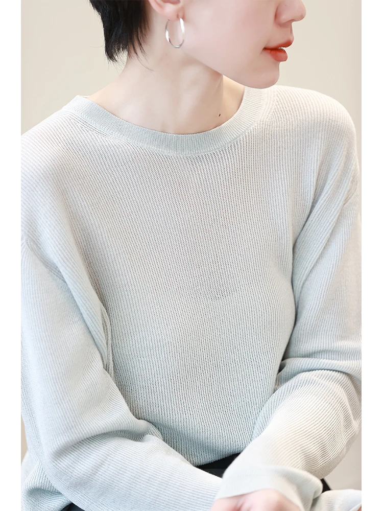 大人可愛い服 50代コーデの完全ガイド｜リネン混シャツで実現する自然な優しさ