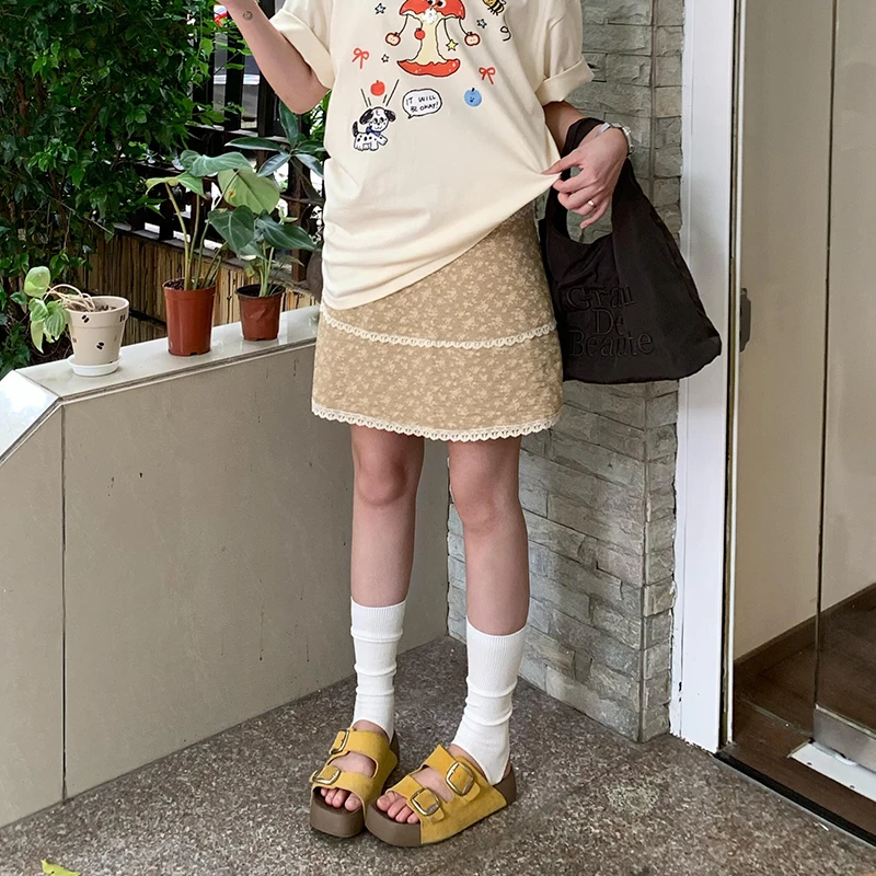 レース切り替えフラワープリントミニスカート【春夏秋用・ハイウエスト・Aライン・カーキ】 