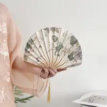 水墨画デザインの折りたたみ扇子【中国風・夏用・携帯便利】