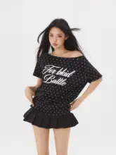 ドット柄のオフショルダー短袖Tシャツ【アメリカンビンテージ・体型カバー・ショート丈】