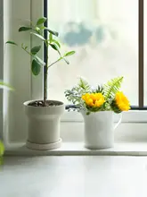 持ち手付き陶器製箸立て【キッチン用・シンプルなデザイン・白・花瓶としても使用可】