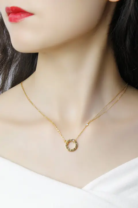 ローズゴールドのラウンドペンダントネックレス【シンプルデザイン・女性用】