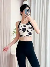 花柄ヨガウェア【スポーツブラ付き・フィットネス用・女性用】（セットアップ対応）