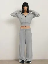 極上の柔らかさを感じるフード付きトレーナーとパンツ【ウエストゴム・ストレートシル エット】（セットアップ対応）