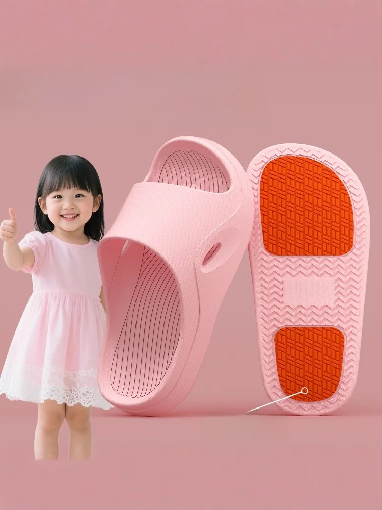 子供用滑り止めサンダル：三歳女児向けの安全で快適な夏用ホームシューズ