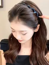波浪デザインのヘアバンド【高級感・女性用・髪留め・おしゃれ用】