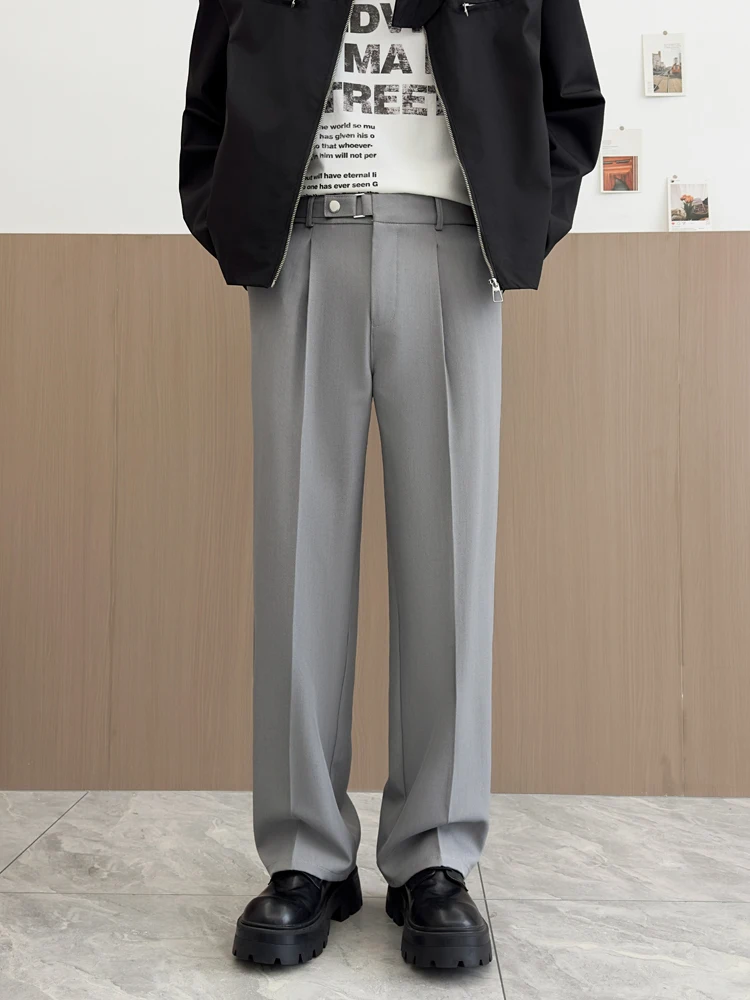 pleated pants と slacks はどちらが通勤に最適？アメリカンスタイルのワイドパンツで解決するリアルな選び方