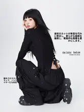 セクシーなフィット感の長袖トップス【バックリボン・ストリートダンススタイル】