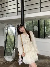 フレアスリーブシャツとレーススカートの春季新作コーディネート（セットアップ対応）