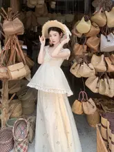 白山茶のレースフリルショートスリーブトップスと刺繍ライセールAラインスカート（セットアップ対応）