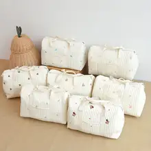 刺繍入りボストンバッグ【大容量・旅行用・軽量・ショルダーストラップ付き】