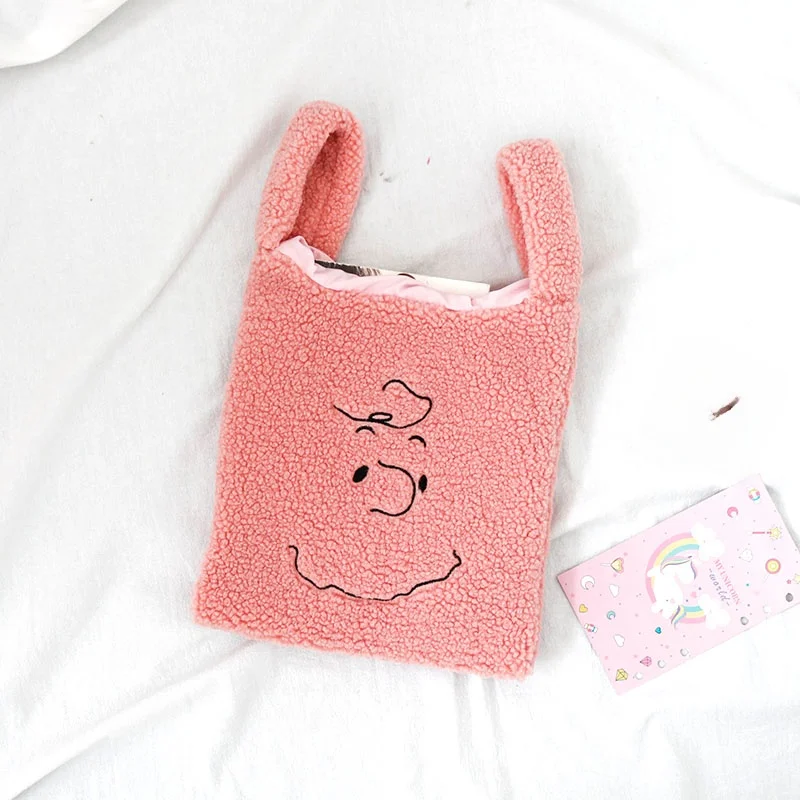 可愛い刺繍付きファー手提げバッグ：カートゥーンデザインで秋冬のショッピングを楽しく