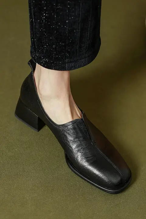 シンプルなデザインの粗めヒールレディースローファー【本革・春夏用・ミドルヒール】