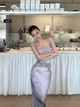 紫色の蝶柄プリントキャミソールワンピース【夏用・セクシー・フィット・マーメイドデザイン】
