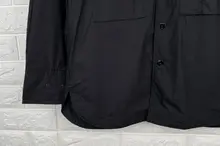 春夏の黒の万能ジャケット シャツ