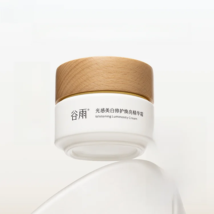 医薬部外品美白の取り入れ方は？厳選4選で肌のトーンアップを実現する