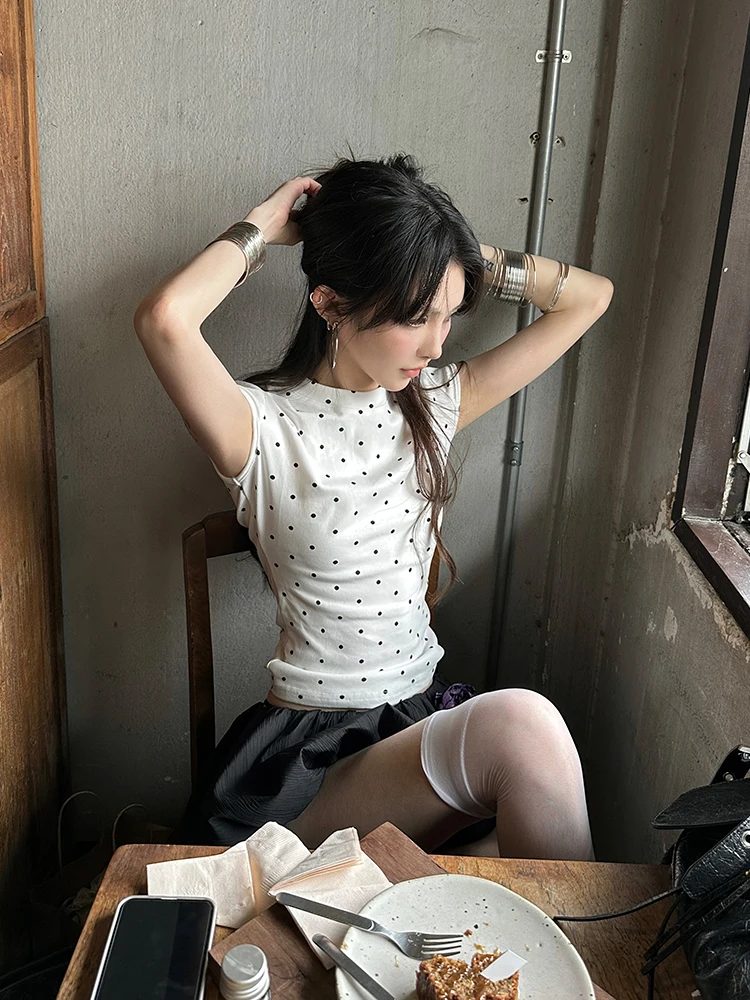 大人可愛い服 40代コーデの完全ガイド｜シルエットと素材のバランスで自然な可愛さを実現