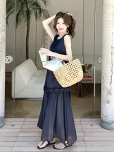 藏青色のレーストリムとメッシュのパネルワンピース【春夏用・スリムフィット・エレガントデザイン】