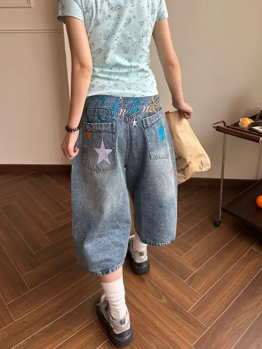 アメリカンヴィンテージ 星柄刺繍入りワイドレッグデニムパンツ【夏用・男女兼用・七分丈】