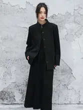 アシンメトリーなデザインの刺繍入りジャケット【秋冬用・取り外し可能】