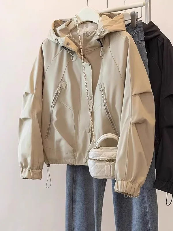 春先に着るジャケットは、本当に「厚手」でいいの？