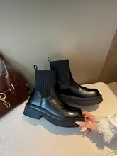 エレガントなデザインの厚底ショートブーツ【ニット口・レザー・イギリス風】