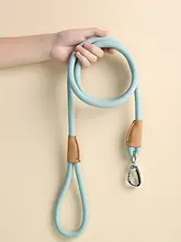 簡素なデザインの小型犬用犬リード【調節可能・金属クリンチ・防爆機能】