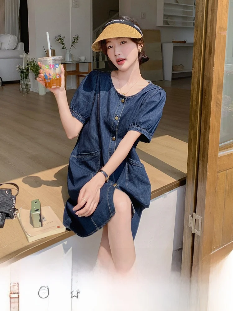 夏の薄いデニムコーデで失敗しない方法は？