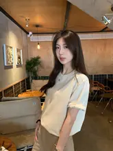 立体的なねじれ袖のTシャツ【柔光棉・フリルエッジ・夏用】