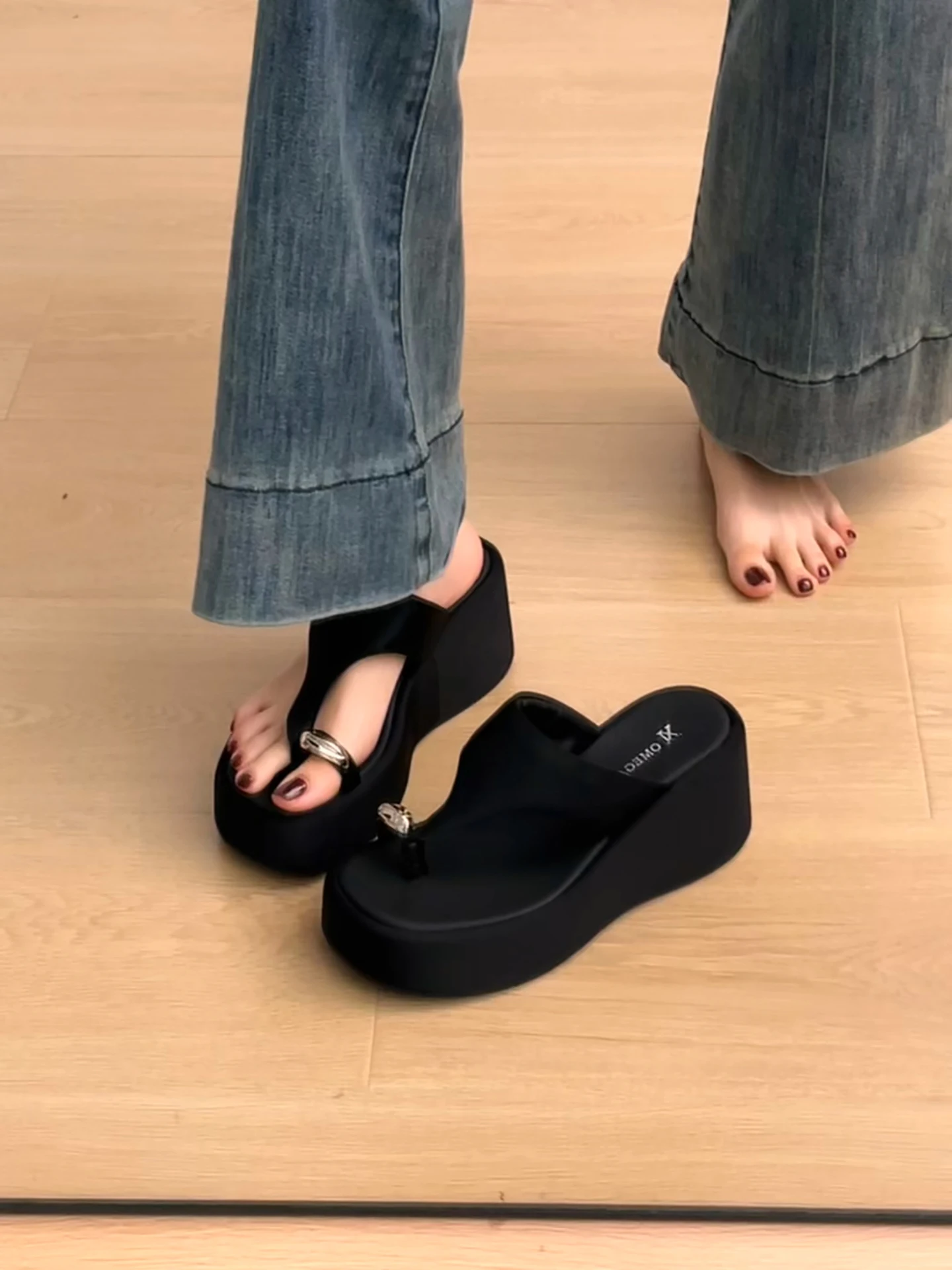 足太い中学生女子が夏コーデで悩むなら、この1足で解決できる？