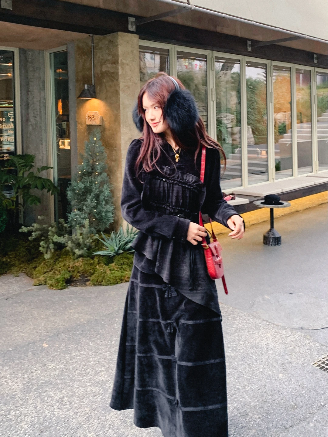 11月末に着る服の季節感は？新中式デザインのセットアップが解決する3つの悩み
