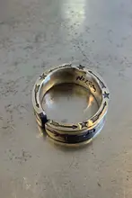 ヴィンテージ風シンプルデザインのトゲ付き文字リング【ユニセックス・ヒップホップ・調整可能】