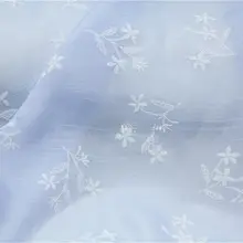 薄手で透け感のある 天青色のラン草柄横縞シルクリネン生地【漢服用・シャツ素材】