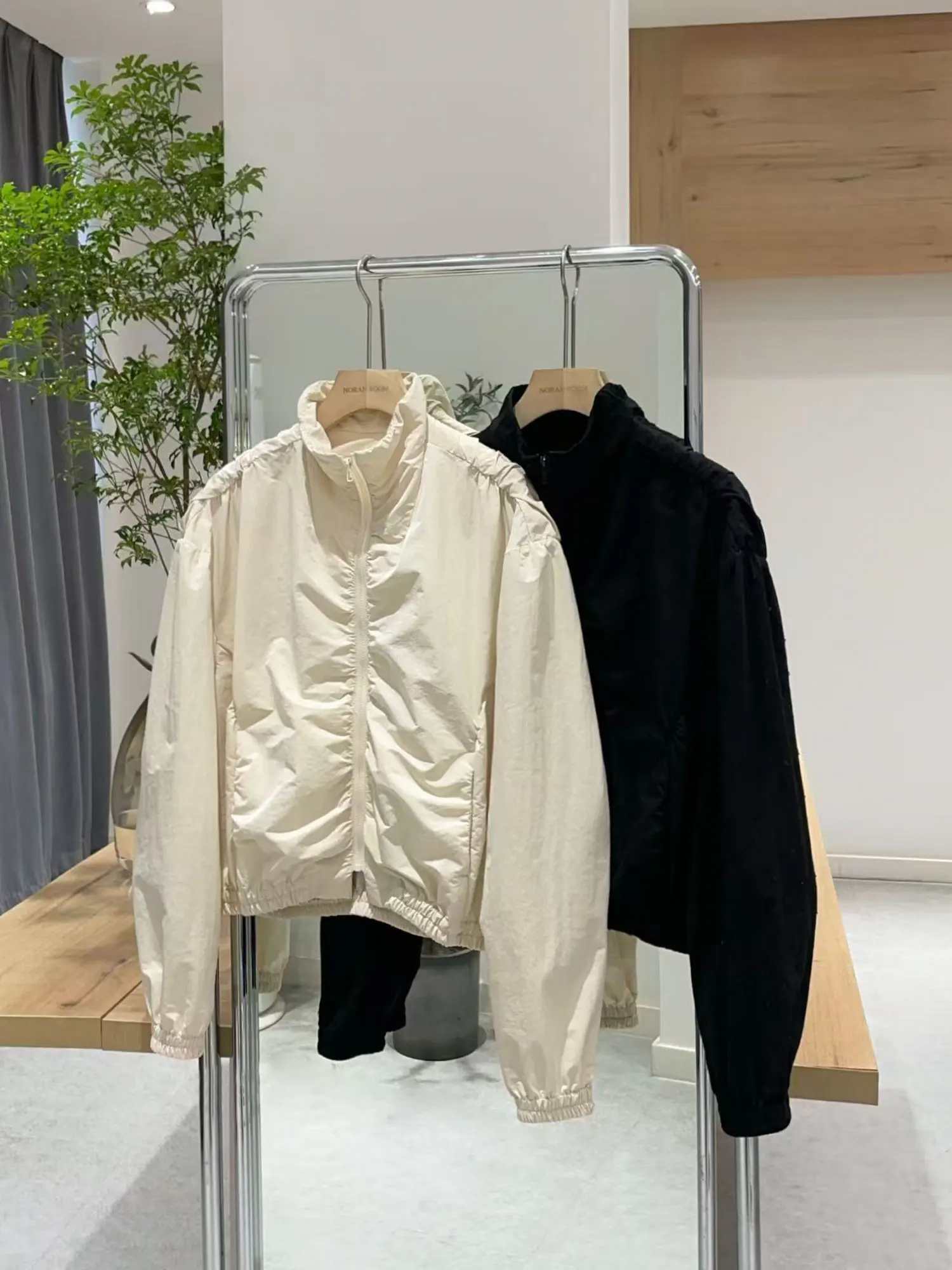 韓国デザインの刺繍ジャケットは冬の日常に最適なスタイルか？