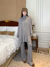 シンプルデザインのゆったりニットトップス【無地・カジュアル・長袖】とパンツ（セットアップ対応）