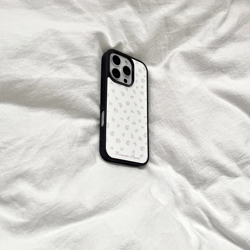 優しいロマンティックな小花デザイン iPhoneケース：INS風の肌ざわりと環境配慮が特徴