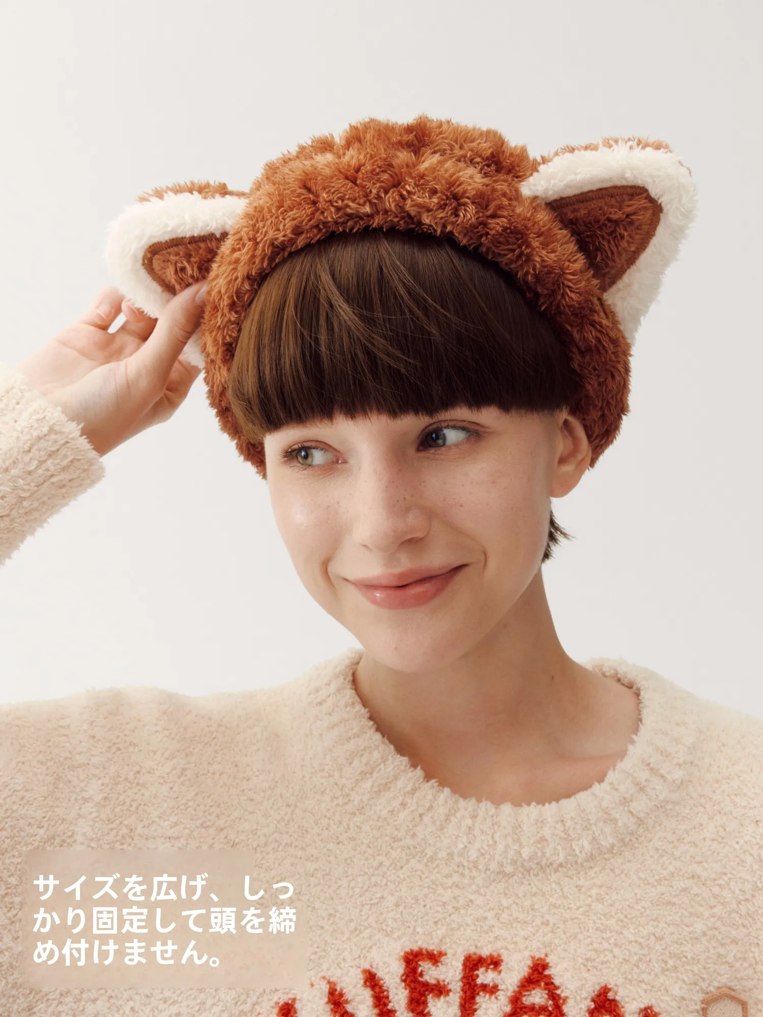 洗面台ヘアキャッチャーとは？Bananainの柔らかさを実現したバスルームヘアバンドの実用性解析