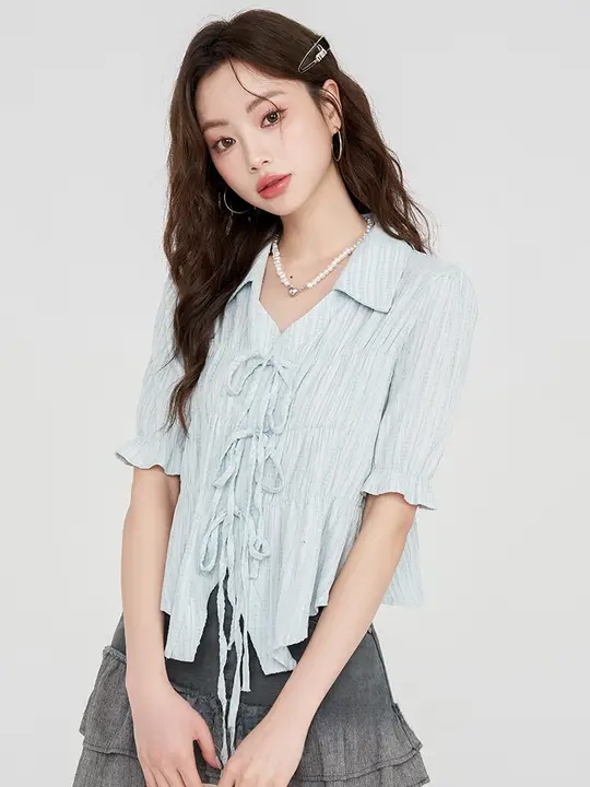 フランス風ヴィンテージデザインのバンド付きショートスリーブシャツ【女性用・夏用・個性的なデザイン】