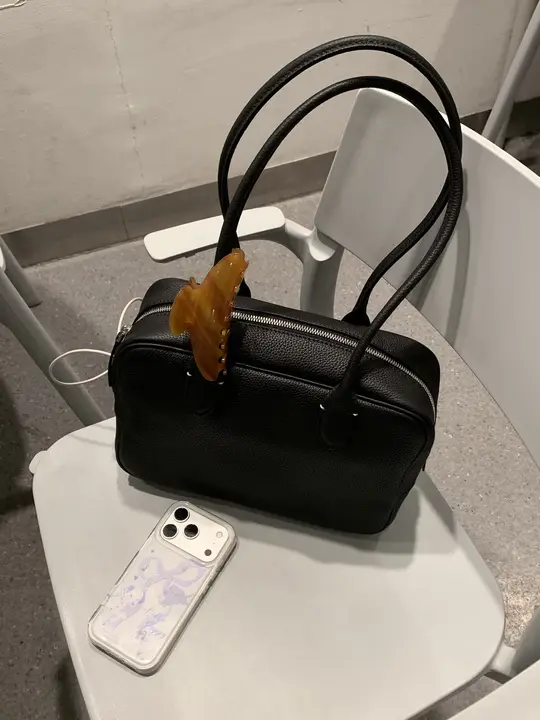 ボストンバッグ【本革・高品質・シンプルデザイン】