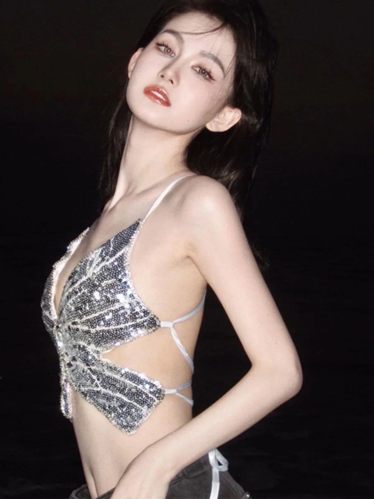 キャミソール レディース 2025 新蝶アウタートップ：度假風のセクシーな着脱しやす いデザインを実現