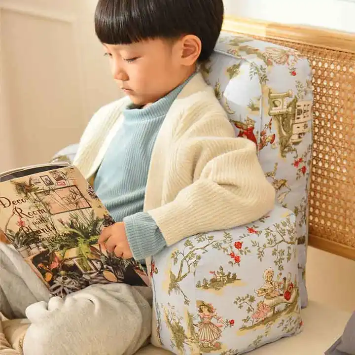 ふんわり感触のベッドサイドクッション【子供・大人用・腰サポート・ソファ・窓際用】