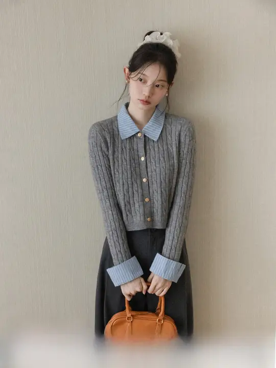 学院風グレーのニットカーディガン【ショート丈・フィットデザイン・秋用】